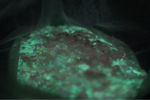 DARK GREEN GLOW IN THE DARK FLAKES